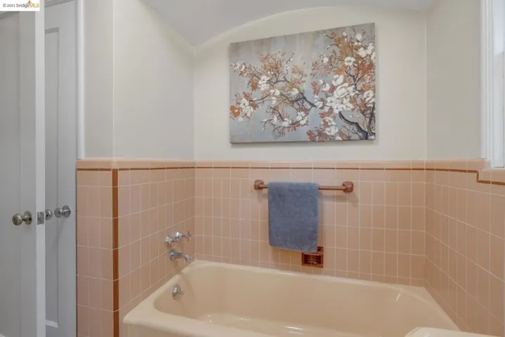 1205 Glen Dr., San Leandro, California 94577