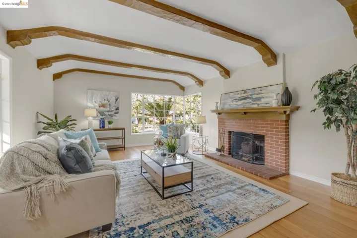 1205 Glen Dr., San Leandro, California 94577