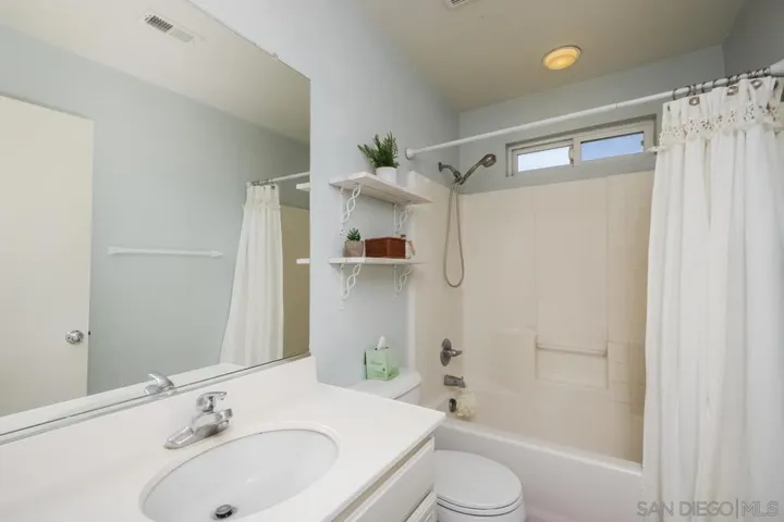 32021 Sand Aster Circle, Campo, California 91906
