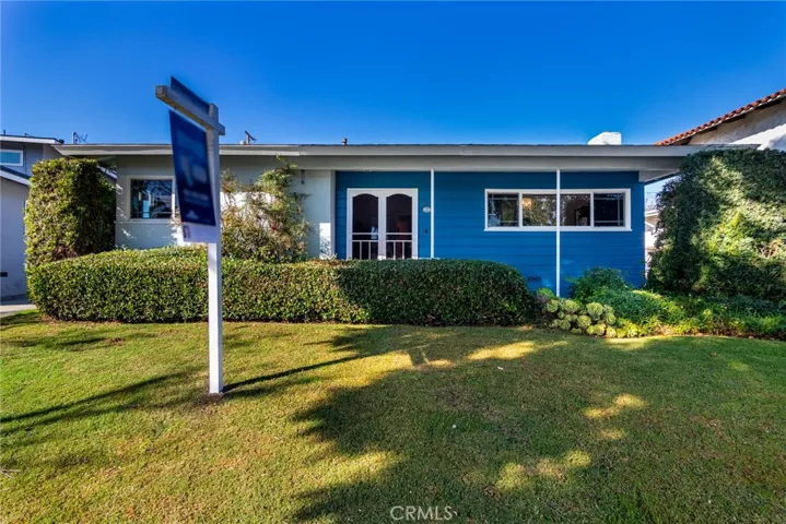 6715 E Los Arcos Street, Long Beach, California 90815