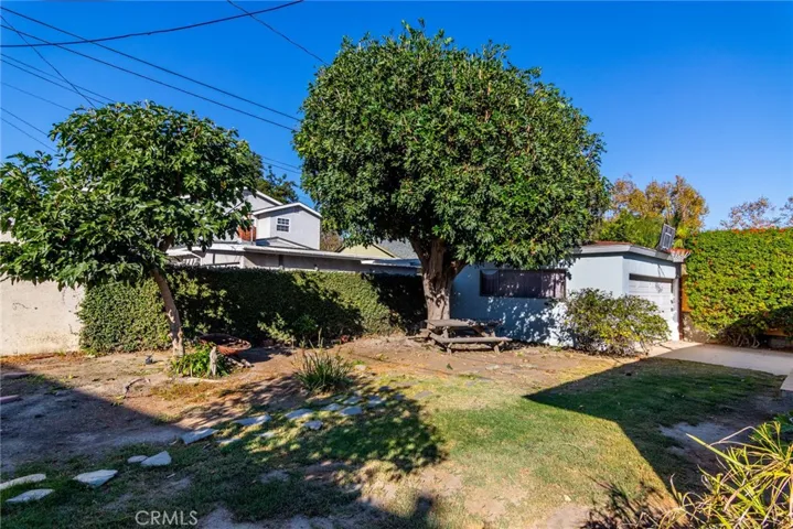 6715 E Los Arcos Street, Long Beach, California 90815