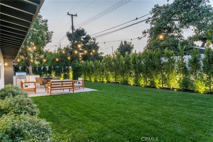 254 Villanova Road, Costa Mesa, California 92626