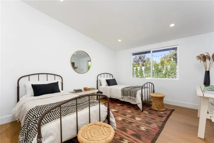 254 Villanova Road, Costa Mesa, California 92626