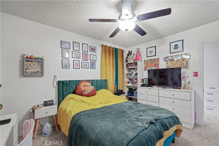 425 - Bedroom