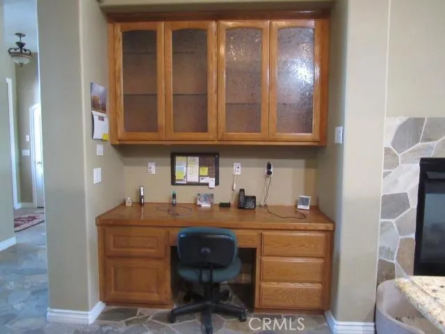 10262 Valle Vista Road, Phelan, California 92371