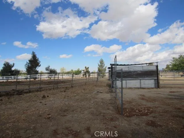 10262 Valle Vista Road, Phelan, California 92371