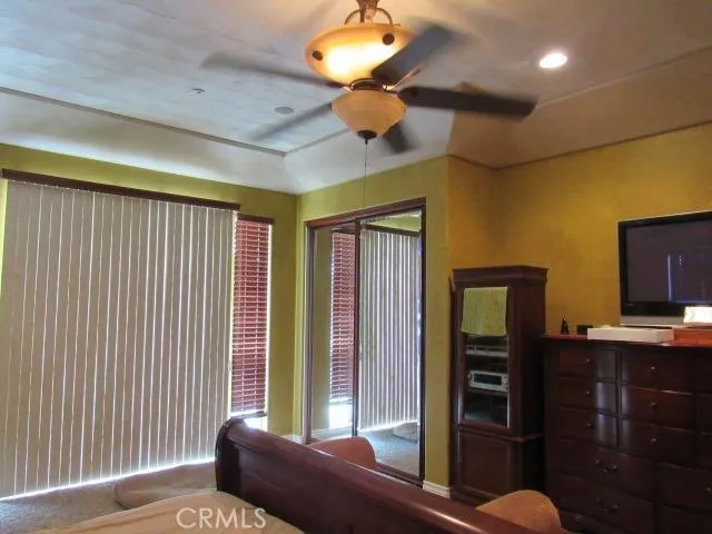 10262 Valle Vista Road, Phelan, California 92371