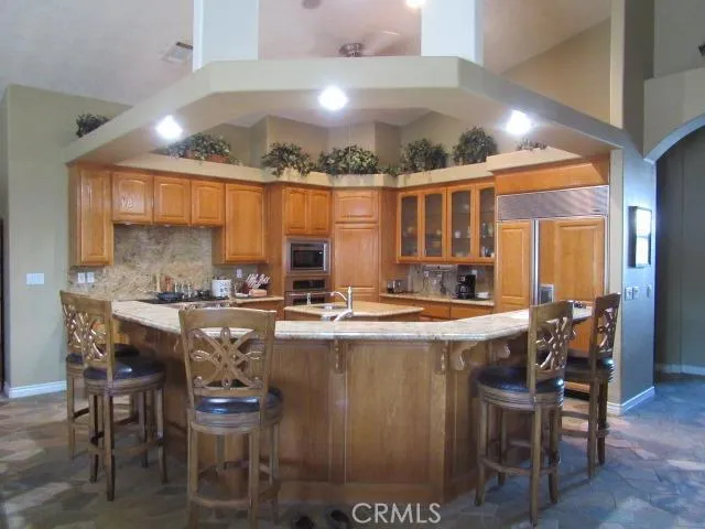 10262 Valle Vista Road, Phelan, California 92371