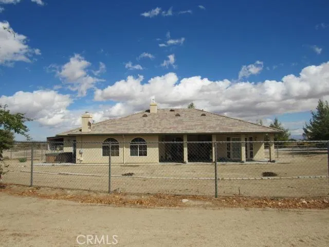 10262 Valle Vista Road, Phelan, California 92371