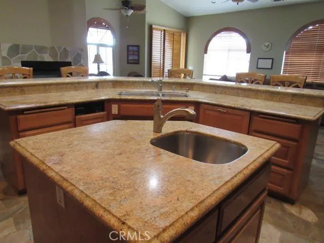 10262 Valle Vista Road, Phelan, California 92371
