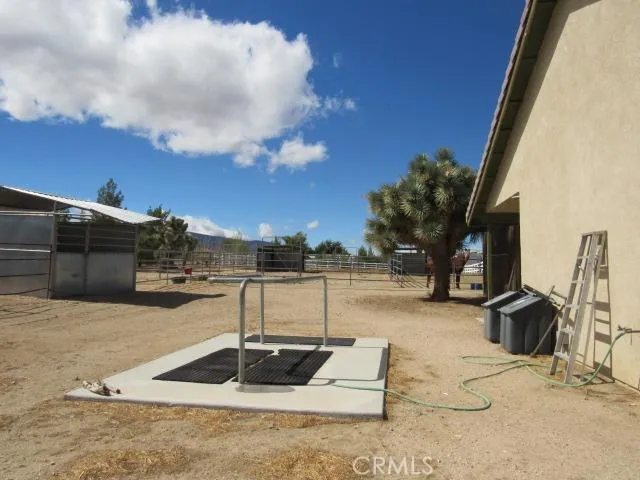 10262 Valle Vista Road, Phelan, California 92371
