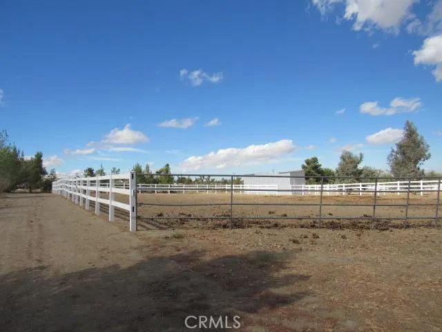 10262 Valle Vista Road, Phelan, California 92371