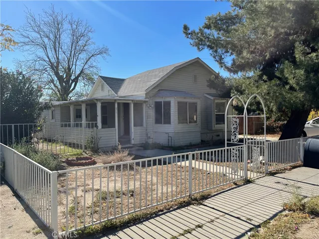 252 E 2nd Street, San Jacinto, California 92583