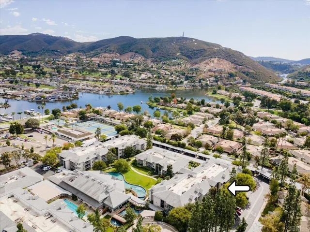 1682 Circa Del Lago A309, San Marcos, California 92078