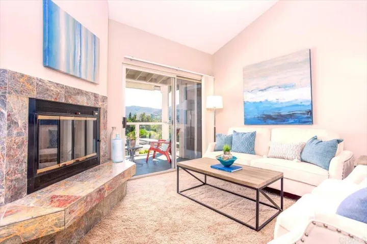 1682 Circa Del Lago A309, San Marcos, California 92078