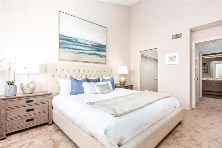 1682 Circa Del Lago A309, San Marcos, California 92078
