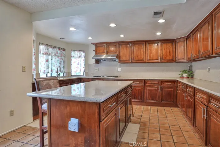 1550 Blackhawk Drive, Diamond Bar, California 91789