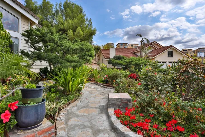 Front yard garden