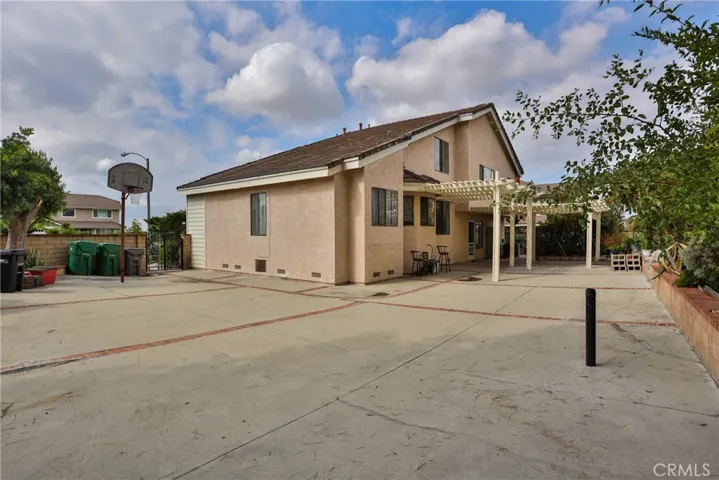 Pool size lot