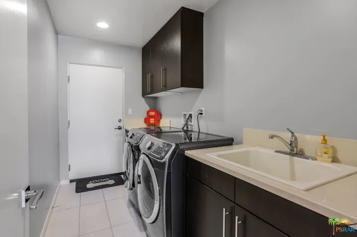 3006 N Avenida Caballeros, Palm Springs, California 92262