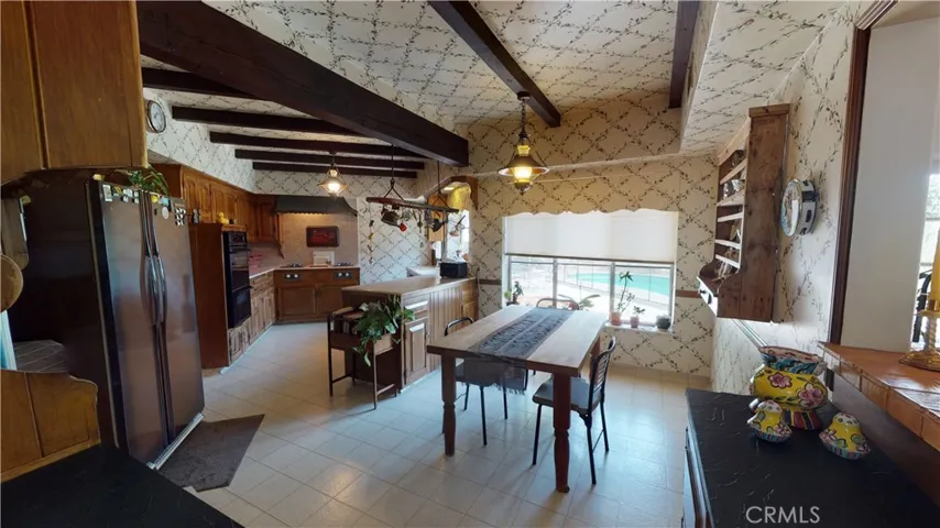 16800 Mooncrest Drive, Encino, California 91436