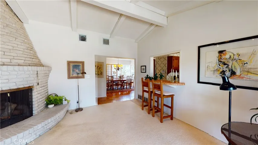 16800 Mooncrest Drive, Encino, California 91436