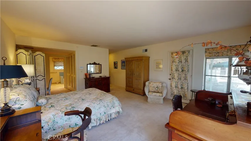 16800 Mooncrest Drive, Encino, California 91436