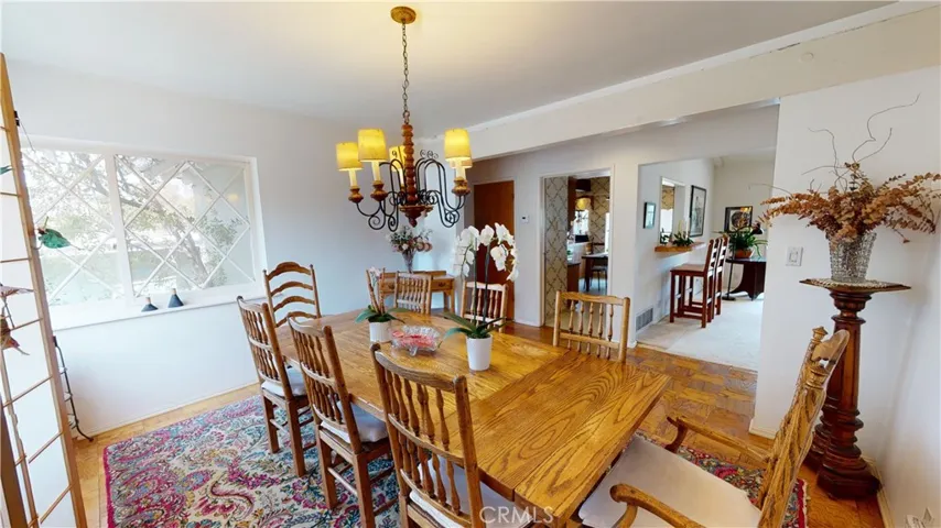 16800 Mooncrest Drive, Encino, California 91436