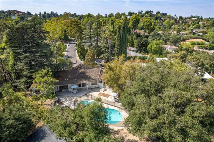 16800 Mooncrest Drive, Encino, California 91436