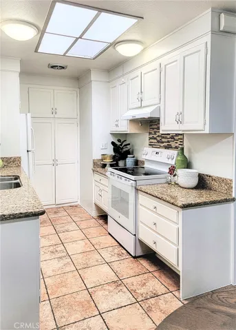 2031 Via Mariposa East H, Laguna Woods, California 92637