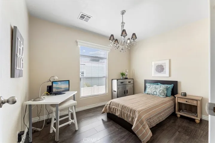 Guest bedroom downstairs.