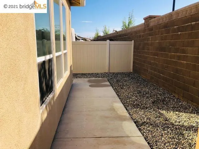 2217 Via Cavallo, Oakdale, California 95361