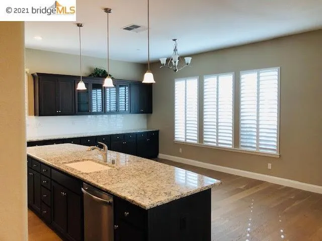 2217 Via Cavallo, Oakdale, California 95361