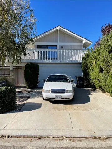 25437 Via Dona Christa, Valencia, California 91355