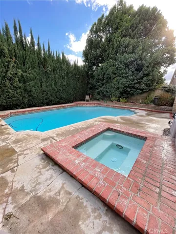 25437 Via Dona Christa, Valencia, California 91355