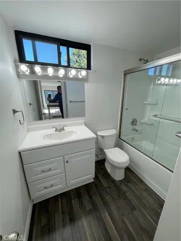 25437 Via Dona Christa, Valencia, California 91355