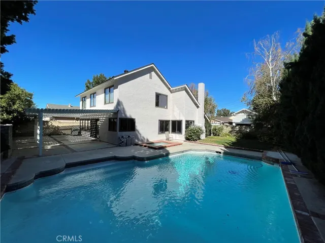 25437 Via Dona Christa, Valencia, California 91355