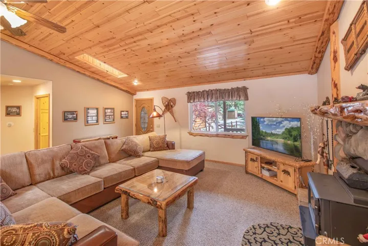41821 Garstin Drive, Big Bear, California 92315