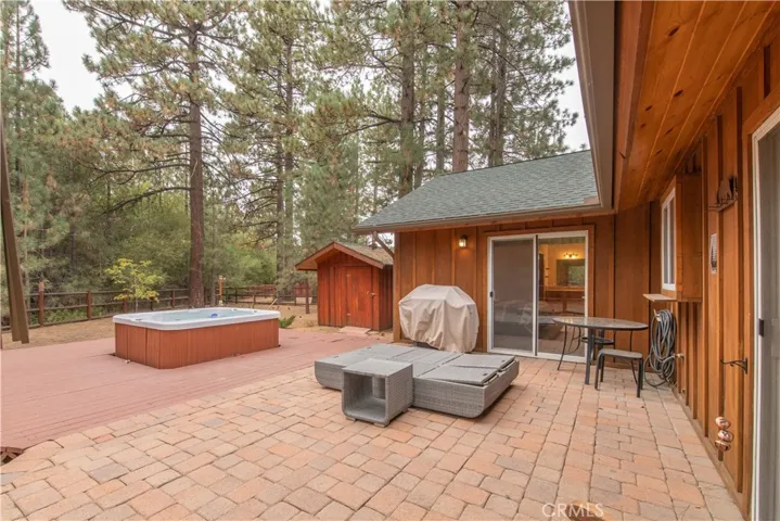 41821 Garstin Drive, Big Bear, California 92315