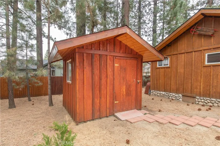 41821 Garstin Drive, Big Bear, California 92315