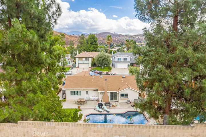 20741 Dan Court, Saugus, California 91350