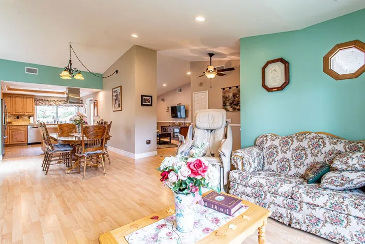 20741 Dan Court, Saugus, California 91350