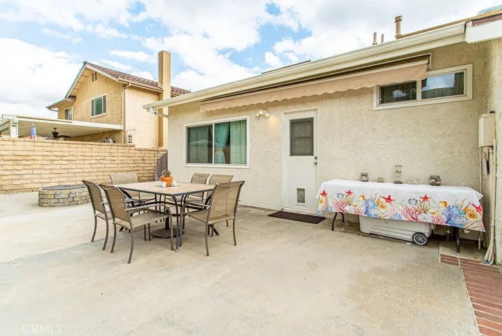 20741 Dan Court, Saugus, California 91350
