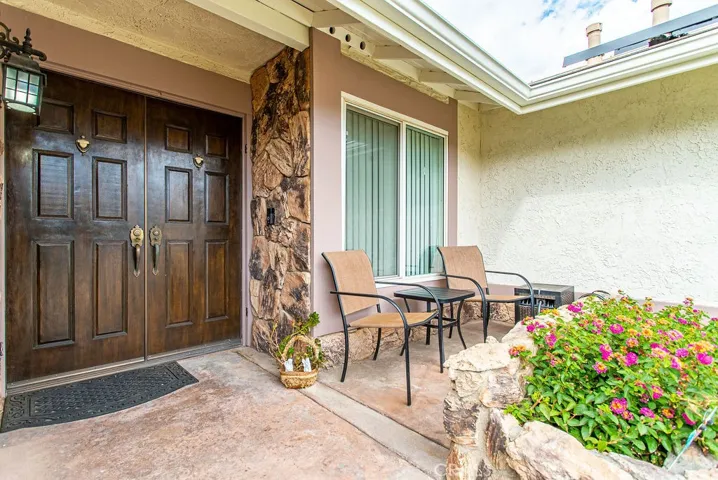 20741 Dan Court, Saugus, California 91350