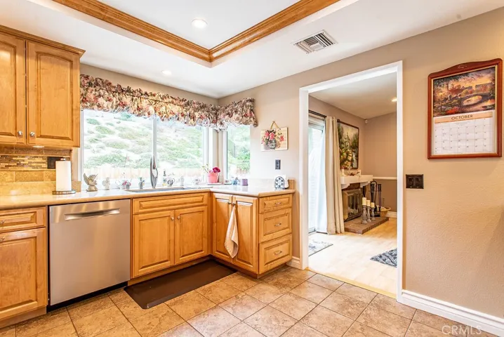 20741 Dan Court, Saugus, California 91350