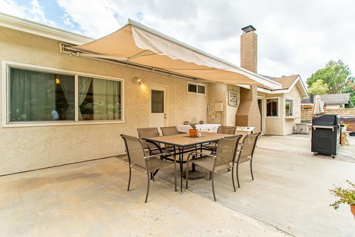 20741 Dan Court, Saugus, California 91350