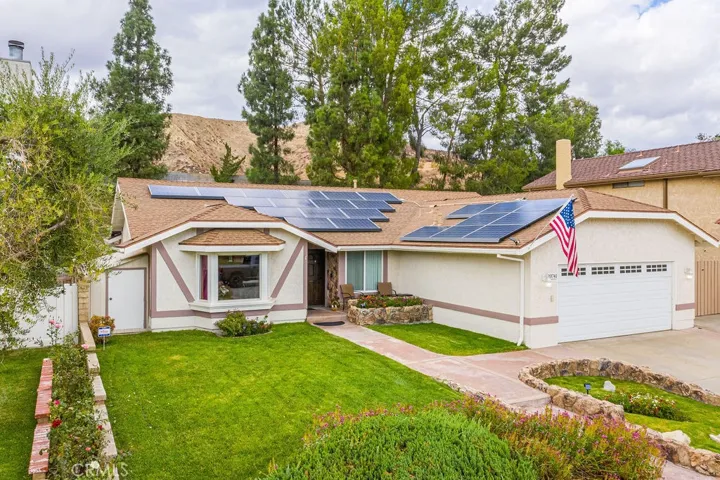 20741 Dan Court, Saugus, California 91350