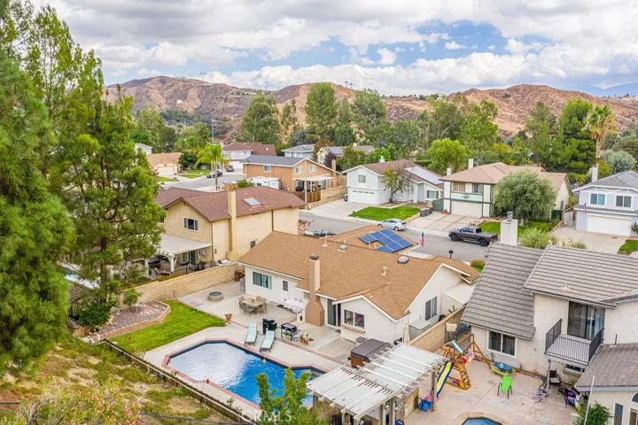 20741 Dan Court, Saugus, California 91350