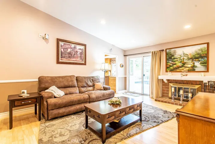 20741 Dan Court, Saugus, California 91350