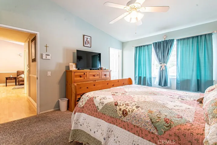 20741 Dan Court, Saugus, California 91350